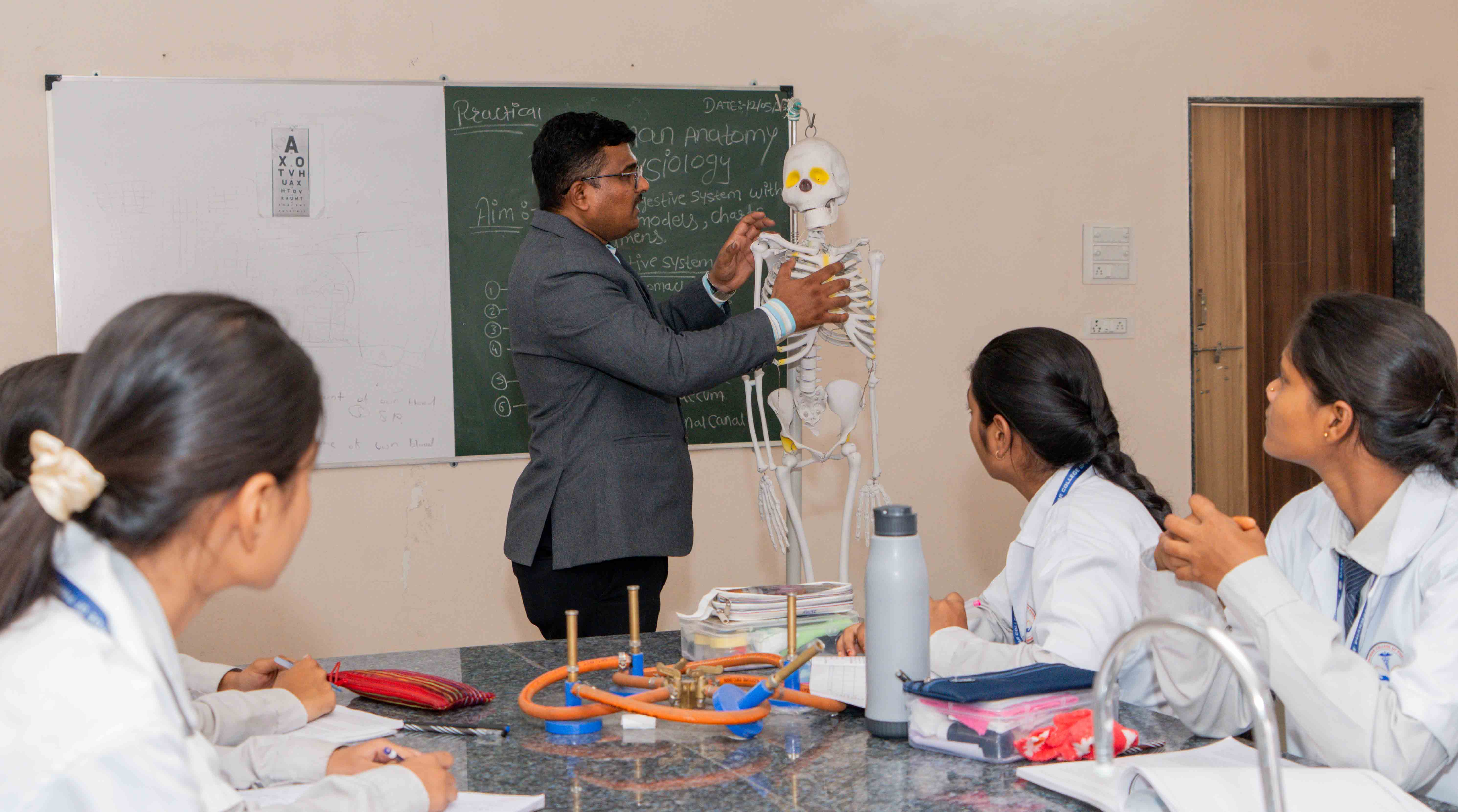 Classroom facilities at Manwatkar College of Pharmacy